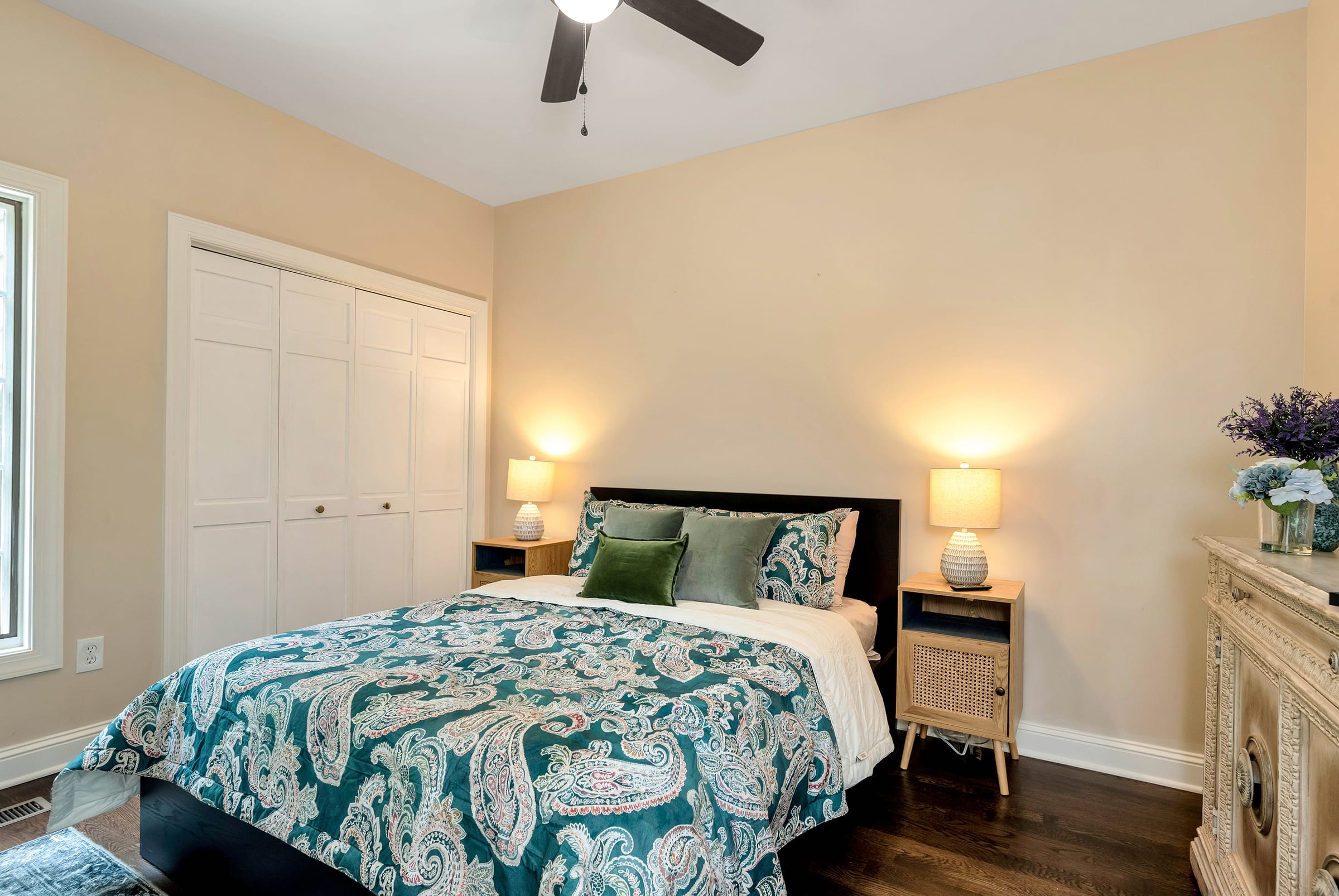 The Cottage outdoor seating area