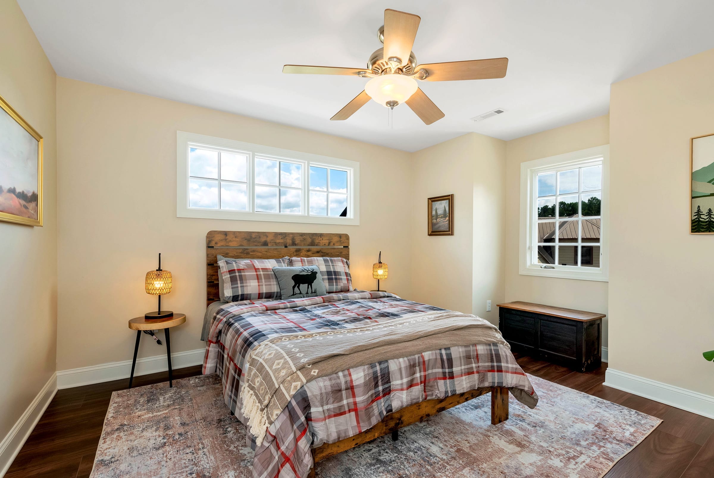 The Cottage kitchen and dining area
