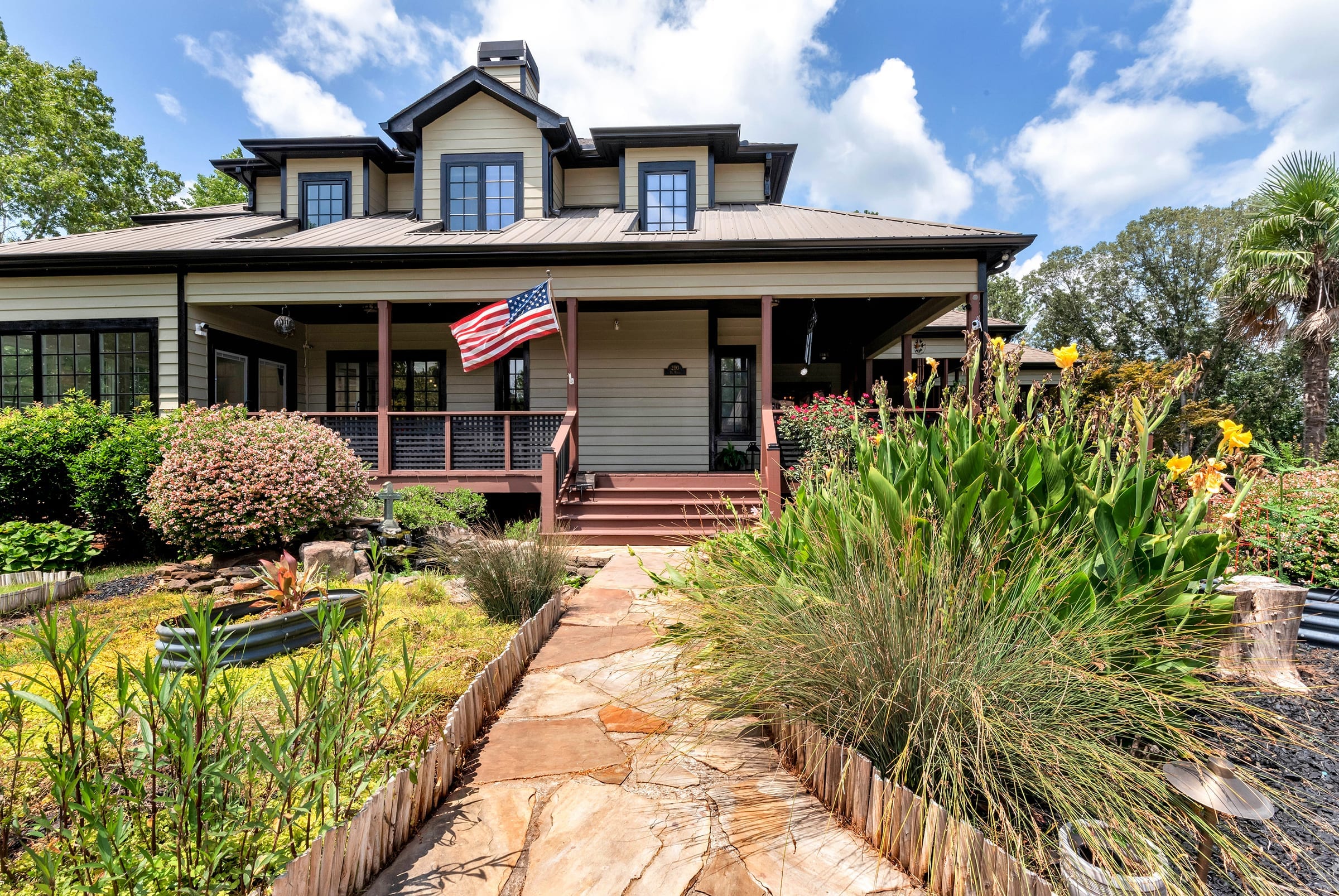 The Cottage patio with mountain views