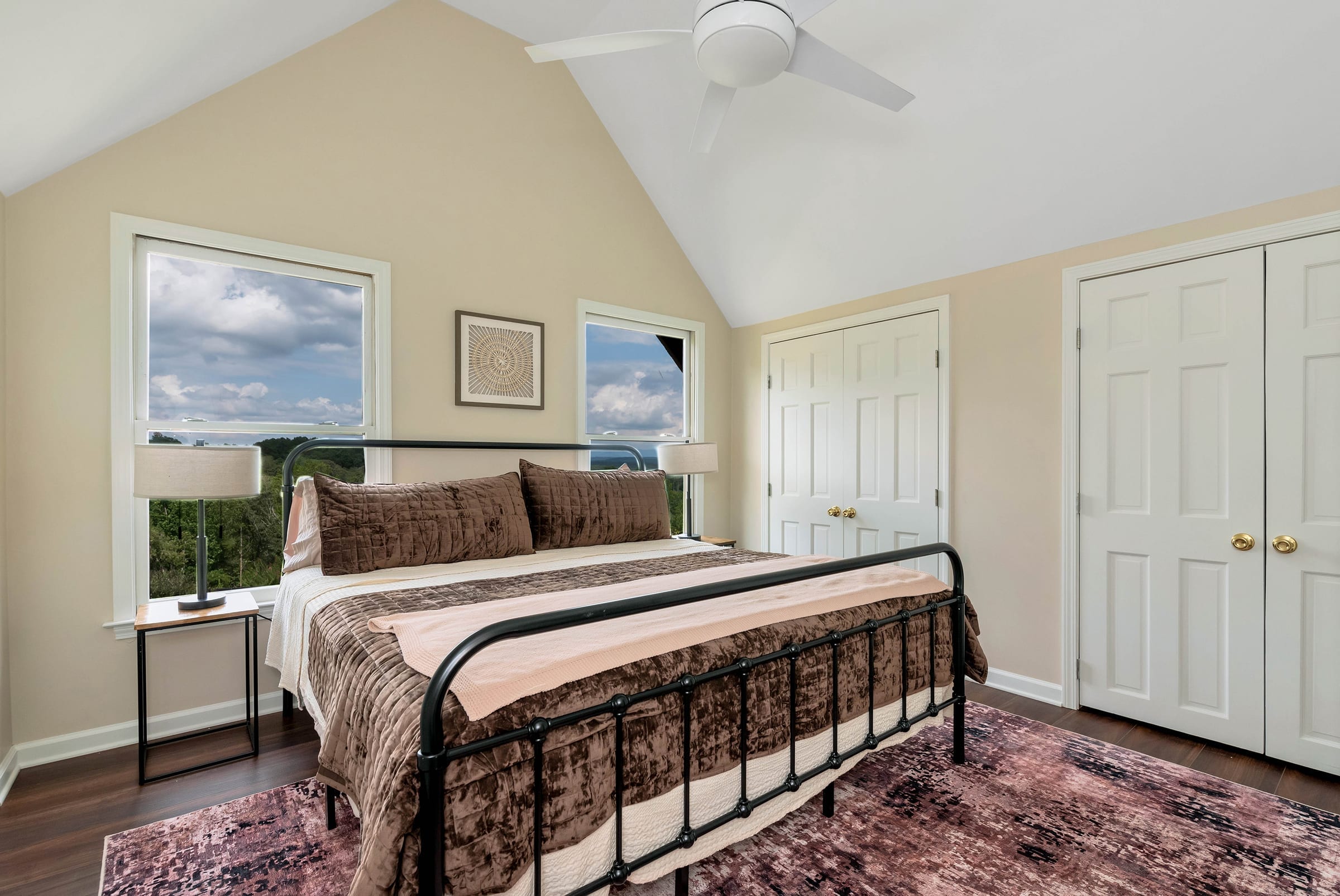 The Cottage bedroom detail